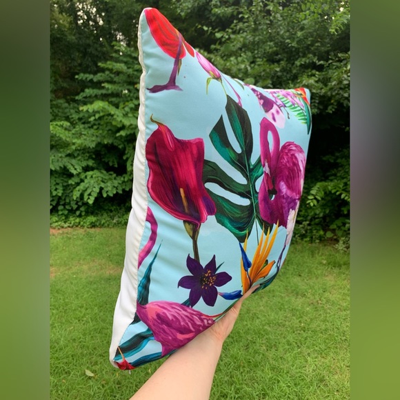 🦩Flamingo Rainforest Pillow🦩 - Picture 3 of 4